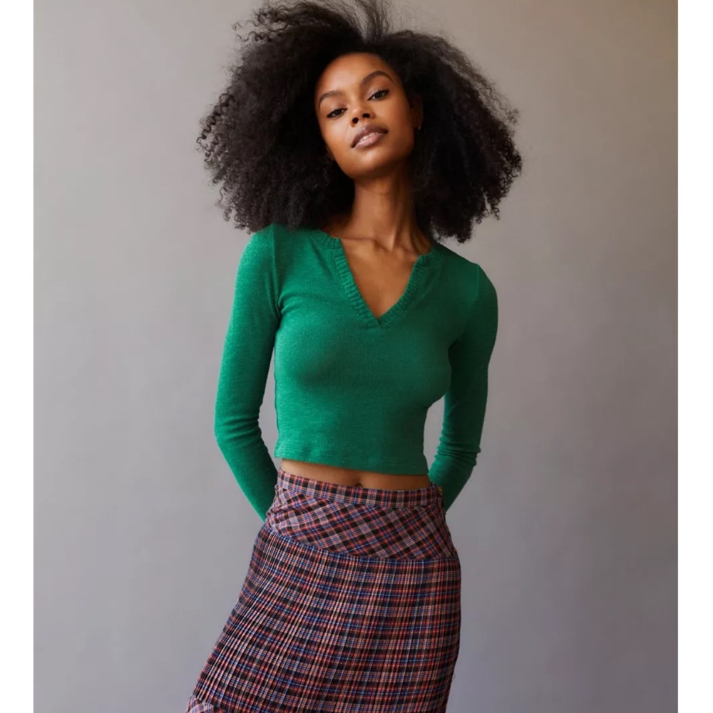 Urban Outfitters BDG Dev Notched Long Sleeve Top (small)